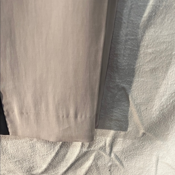 Zara Women's Beige Pants with Black Side Stripe - Picture 7 of 11